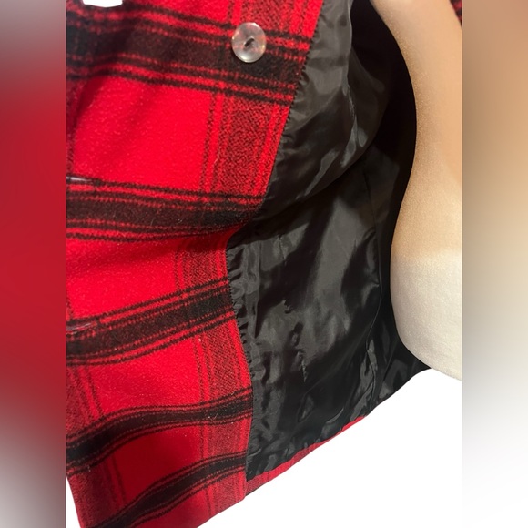 Chadwick’s of Boston Red and Black Plaid Wool Peacoat - Size 6 - Picture 6 of 8